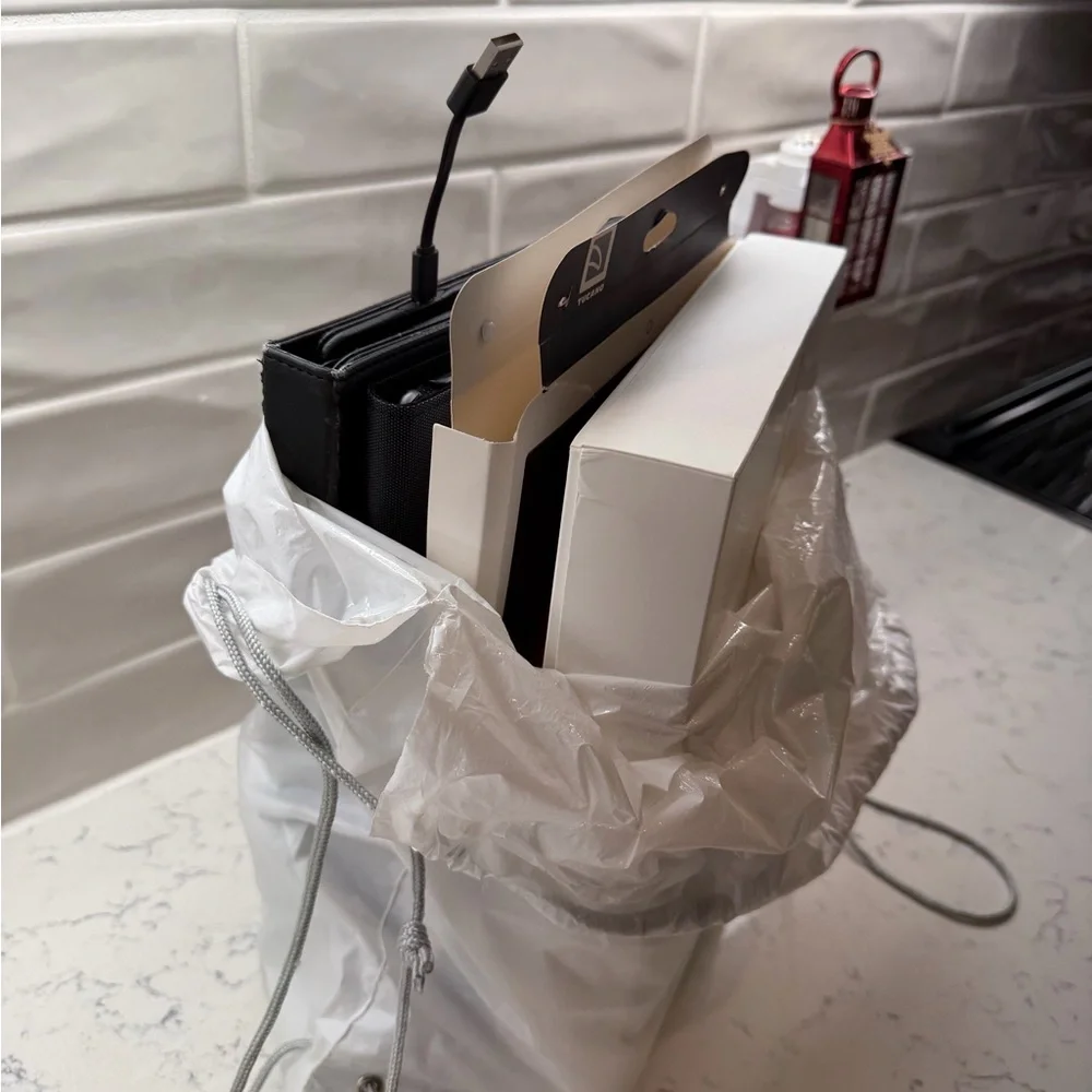 Apple discover elegance